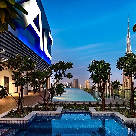 Infinity Pool & Burj Khalifa View L Luxe Paramount Dubaï Extérieur photo