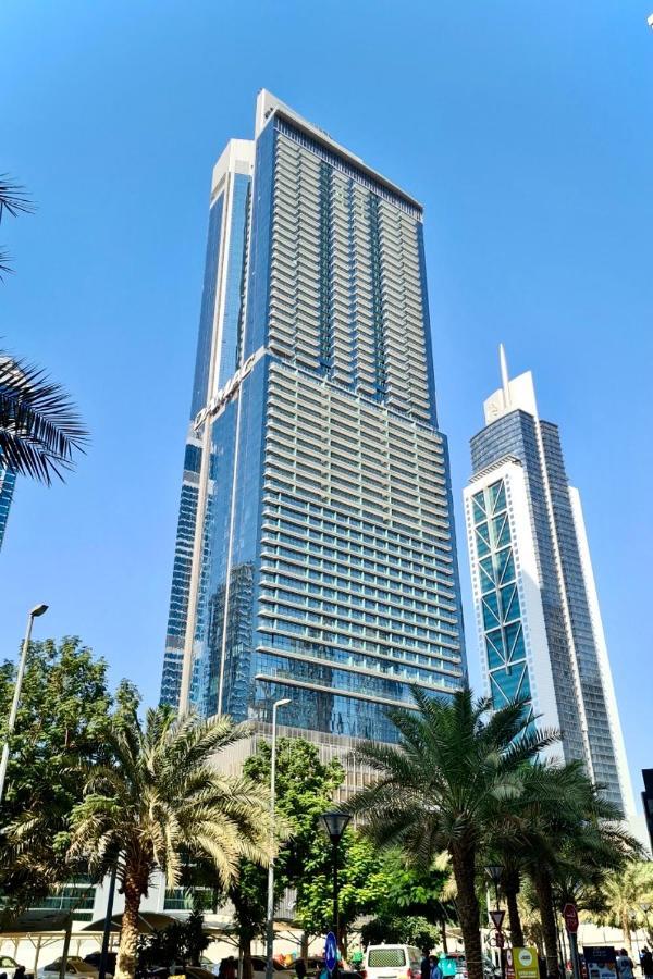 Infinity Pool & Burj Khalifa View L Luxe Paramount Апартаменты